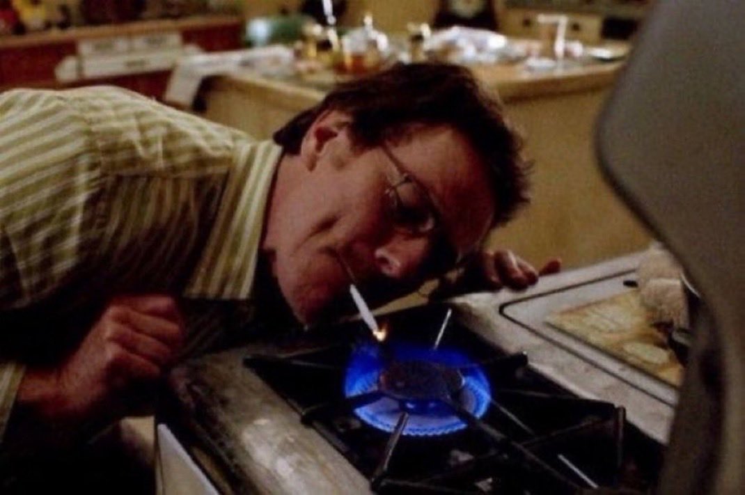 Hablemos del MarketCap. 

Cuando tu youtuber favorito se pone a revisar ✍️ una gráfica y ve un MC por encima de los 350K, bien estable, aguantando como un buen campeón de boxeo 🥊, y suelta el clásico:

“Esto está estancado… llevan así mucho tiempo… hagan algo… quiero ver que