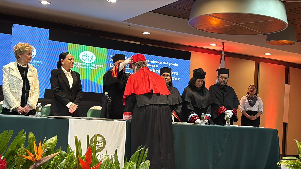 Carmen Pellicer, directora de Cuadernos de Pedagogía, Doctora Honoris Causa por la Universidad Olmeca, A.C. de México.

lnkd.in/dp7mD-28