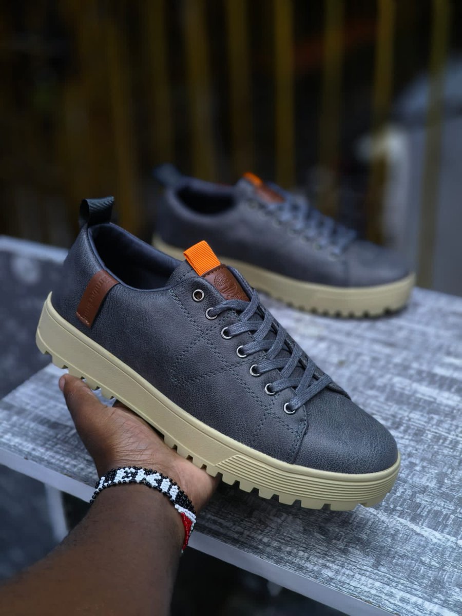 Quality Timberland Smart Casuals 💥

🔹All sizes now available, from 40-45

💰Get a pair @ 3,550ksh

✅ We do deliveries countrywide 🇰🇪

To order;
📞 WhatsApp 0748904530

Lee Funeral. Kasmuel The Man