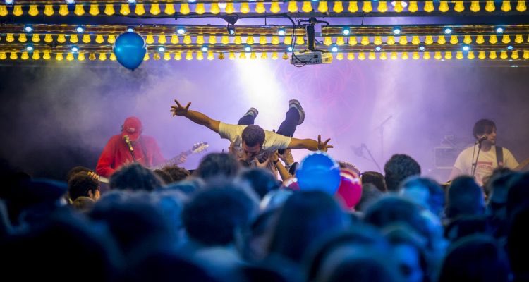 Monkey Week SON Estrella Galicia: Sanguijuelas del Guadiana, TRISTÁN! y más artistas se suman a la celebración de la música independiente
 redaccionatomica.com/noticias/monke…