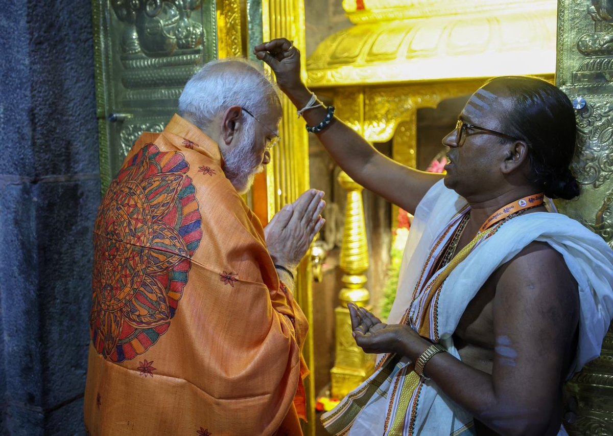 narendramodi's tweet image. Prayed at the Sri Bhramaramba Mallikarjuna Swamy Varla Devasthanam at Srisailam. Prayed for the well-being and good health of my fellow Indians. May everyone be happy and prosperous.