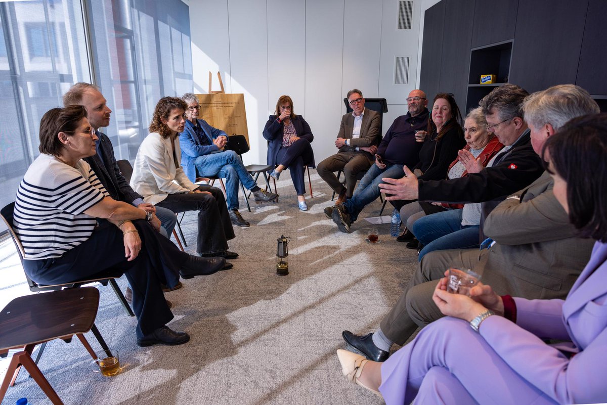 De nieuwe regeling 'Tegemoetkoming Mijnbouwschade Limburg' is klaar. Deze regeling is bedoeld voor huiseigenaren in Zuid-Limburg met schade door mijnbouw. Vanaf 22 december 2025 worden bewoners uitgenodigd hun schade te melden.

Nieuwsbericht ⤵️

rijksoverheid.nl/actueel/nieuws…