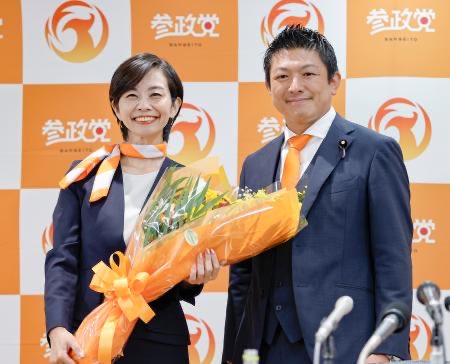 来るぞ！来るぞ！解散総選挙！
参政党！目標獲得票数！
ガツンと大きく！
比例票！1000万票！
目標獲得議席！50議席以上！
参政党の大躍進で！日本🇯🇵を塗り変えろ！そして！政権与党へ！参政党は止まらない！
#参政党加速中