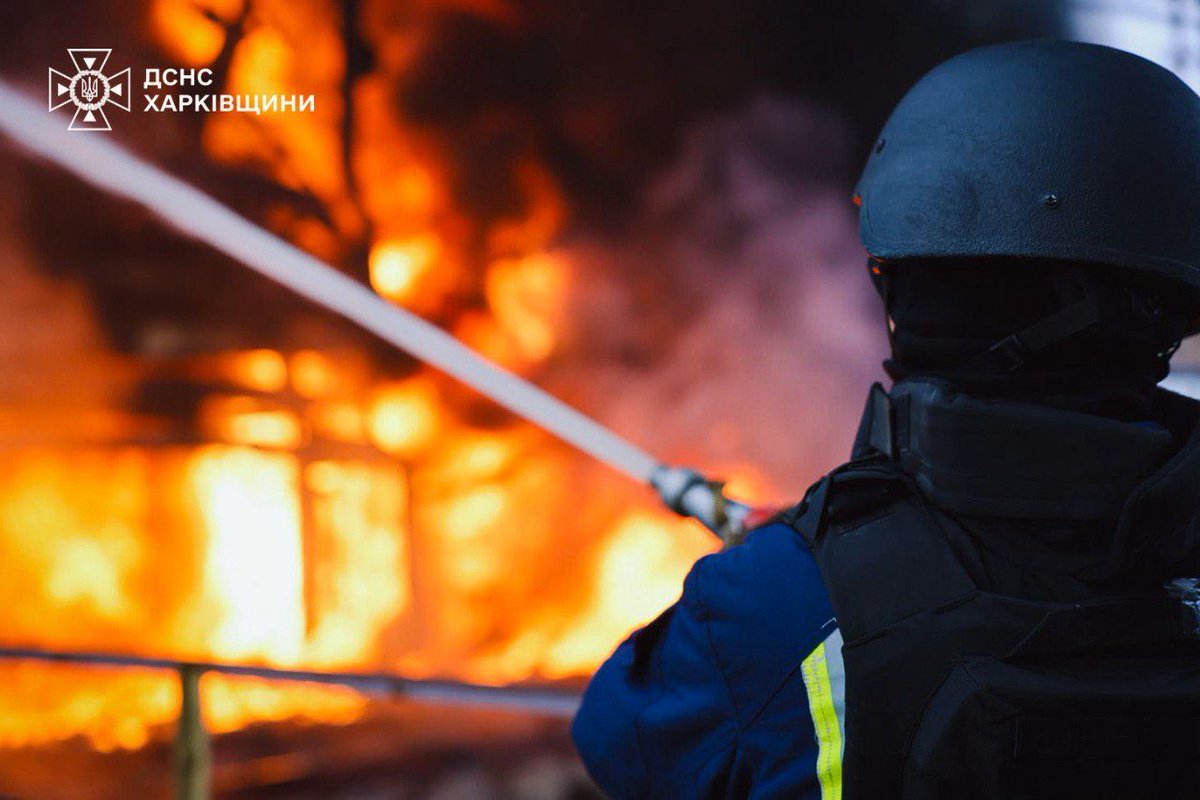 Last night, russia launched 26 Iskander-M/KN-23 ballistic missiles, two Kinzhal and two cruise missiles, seven glide bombs, and 320 Shahed drones against Ukraine.

Direct hits were recorded in 14 locations, mainly in the Poltava and Kharkiv regions.