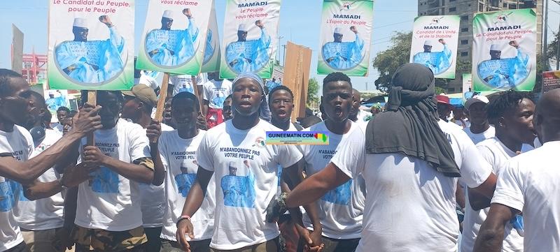 ⭕️ Guinée : le mouvement Djama On Nohôlima appelle le Général Doumbouya à être candidat à la présidentielle

is.gd/vyciqf