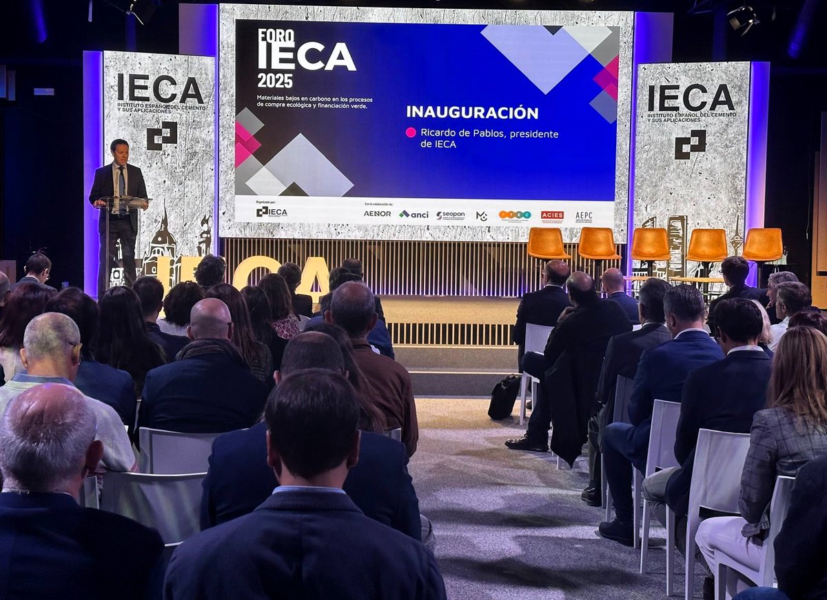 📢 Arranca el Foro IECA 2025 y lo hace con la inauguración a cargo de Ricardo de Pablos, presidente de #IECA y Oficemen. 

Se trata de una importante cita para el sector de la construcción en España con ponencias técnicas y mesas redondas.

🔗 Más aquí: jornadas.ieca.es/producto/foro-…