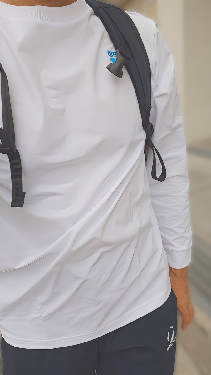 時間できたので2か月ぶりのプール
外プーばかりだったので水温感覚が掴めなかったのと久々泳いだのでバテまくり。
でも新作カーキVタフ試したい欲でモチベ上がった⤴️柔らか目で穿きやすく泳ぎやすいです😊
帰りのパンツ忘れたので、予備で持ってたミズノ新作穿いて帰りましたw
#水泳 #arena #Vタフ