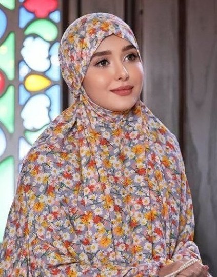 ممكن دقيقة  تصلي ع النبي 🙏
اللهم صل وسلم وبارك عليك يانبي ♥️💚