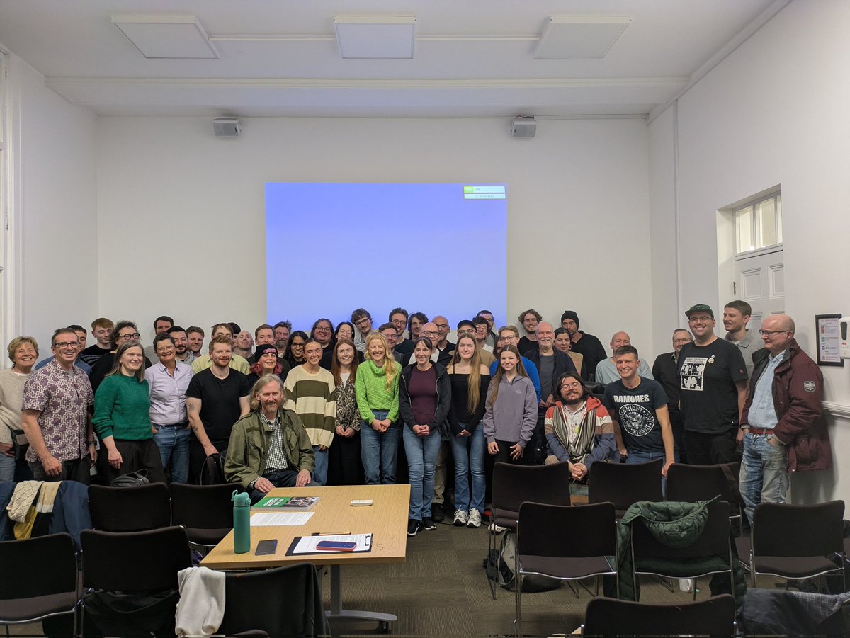 Alex Mays tweet media