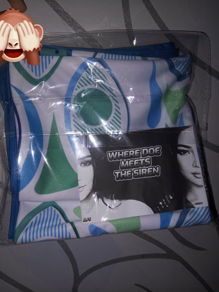 Na para bang kumot sa laki😆

Thank you <a href="/luvforJholet/">J.C</a> received ko na po ang scarf💚💙