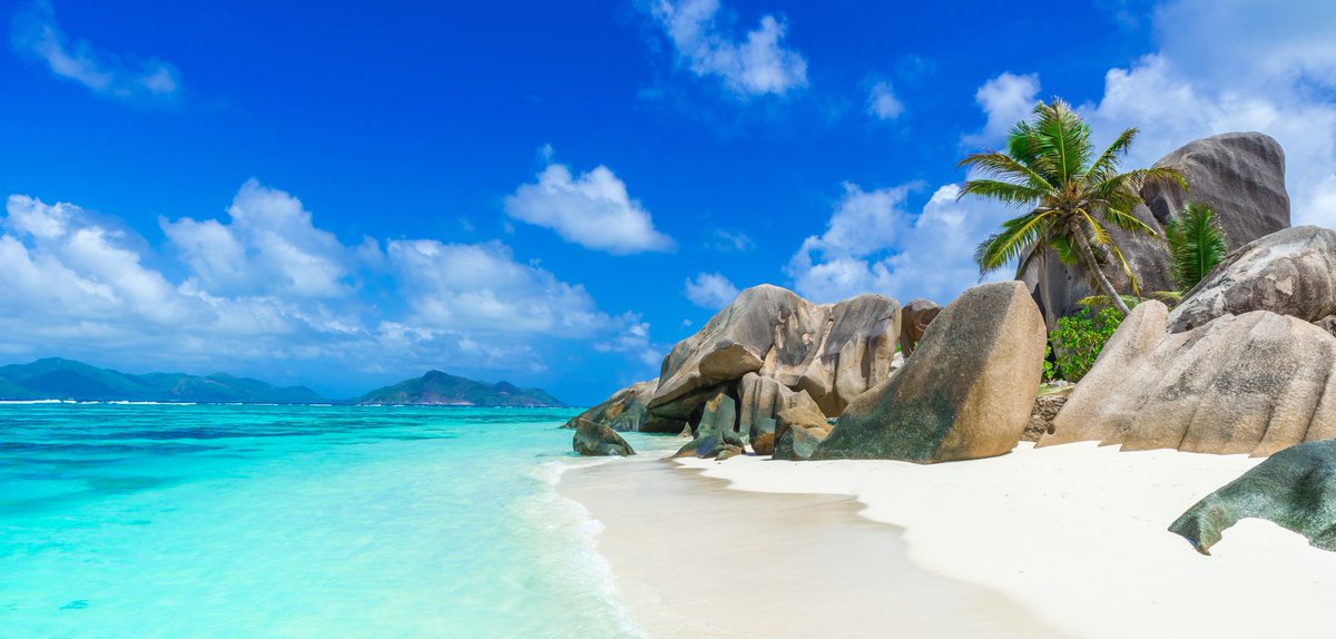 My dream destination is the Seychellen! I'd love to visit this place one day with <a href="/travalacom/">Travala.com 🏨 ✈️</a> #travelwithcrypto