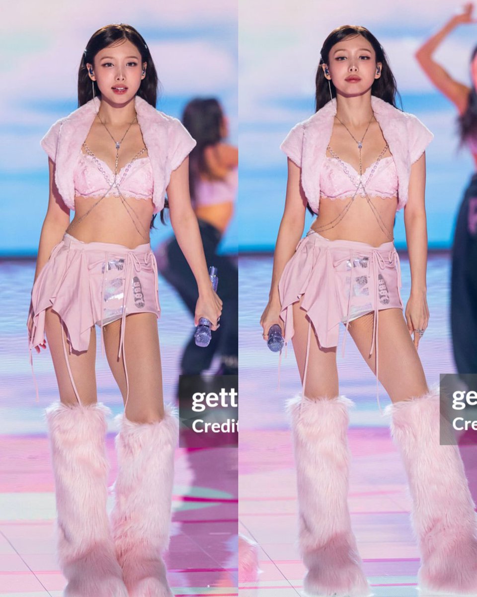 NAYEON ATE IN THIS LOOK