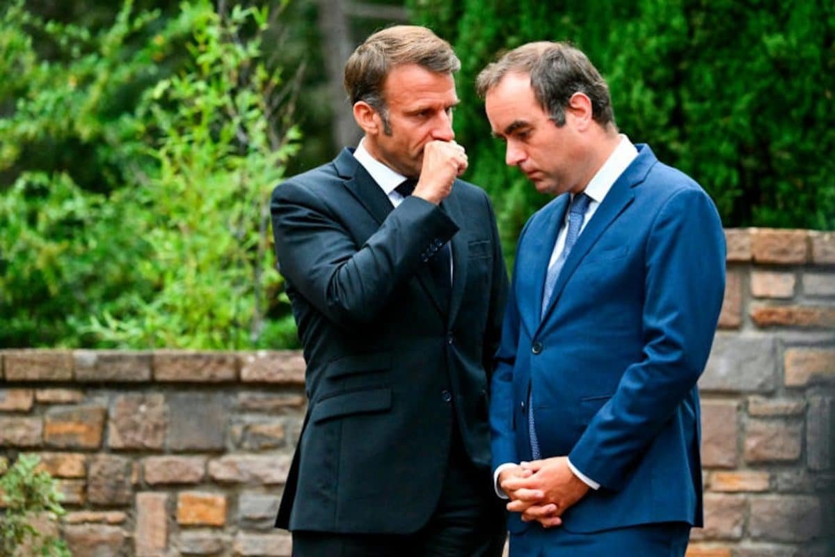 ai_qube_fr's tweet image. L'un des premiers décret de Lecornu: obligation à tous les opérateurs internet et aux réseaux sociaux de stocker pendant 1 an (!!) les données suivantes:
🔹Les données de trafic (qui a communiqué avec qui, quand, comment, etc.).
🔹Les données de localisation (où se trouvait…