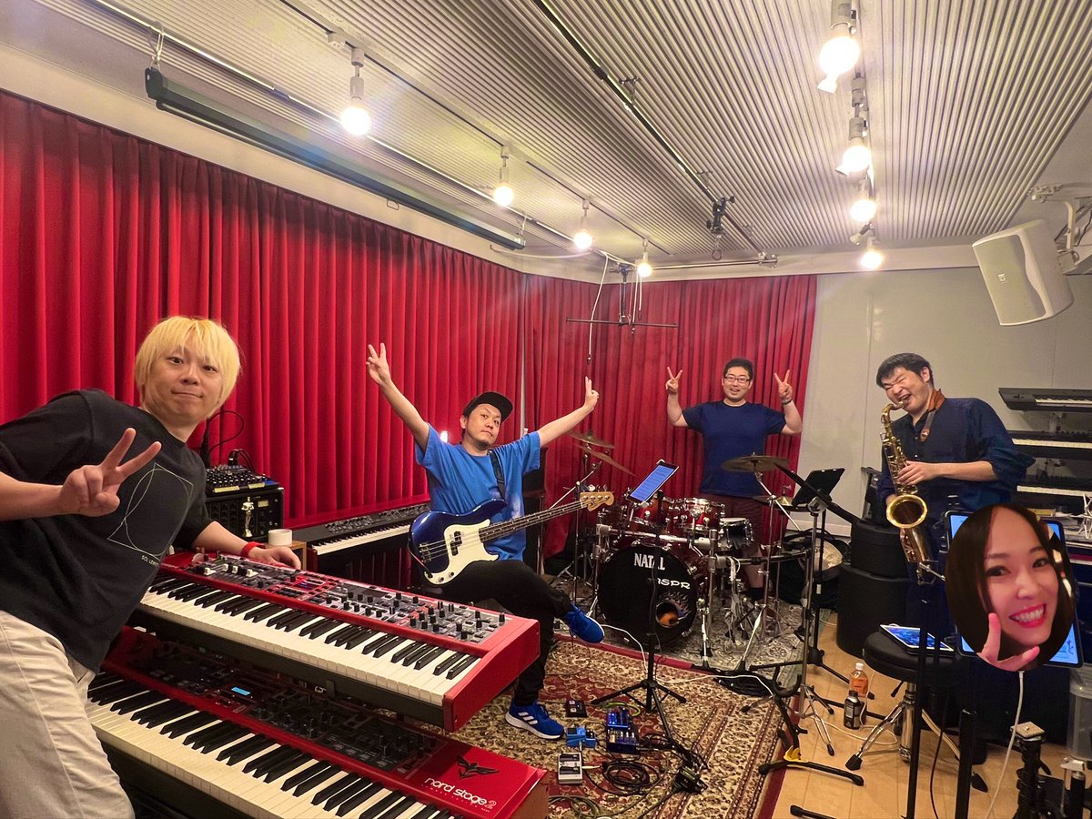 10/18 LIVEのリハーサルでした🙌
とっても楽しみだ〜🔥🎹🎸🥁🎷🎺🔥
📸:ヒロコマン