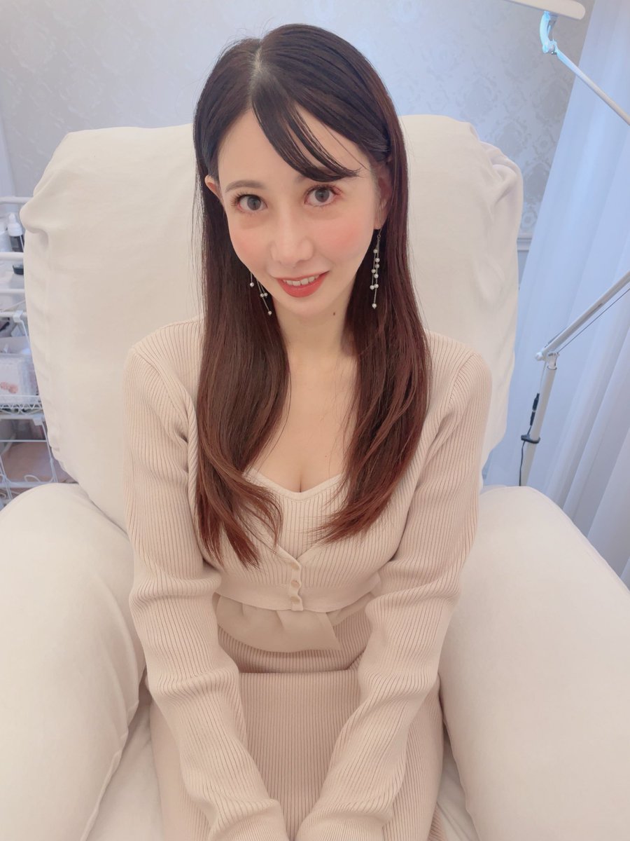 もち様　BNつけまつげ　エレガントフレア×1点、ヒロインホリック×4点おまとめ GlNHs3YaMAAsHfo.jpg