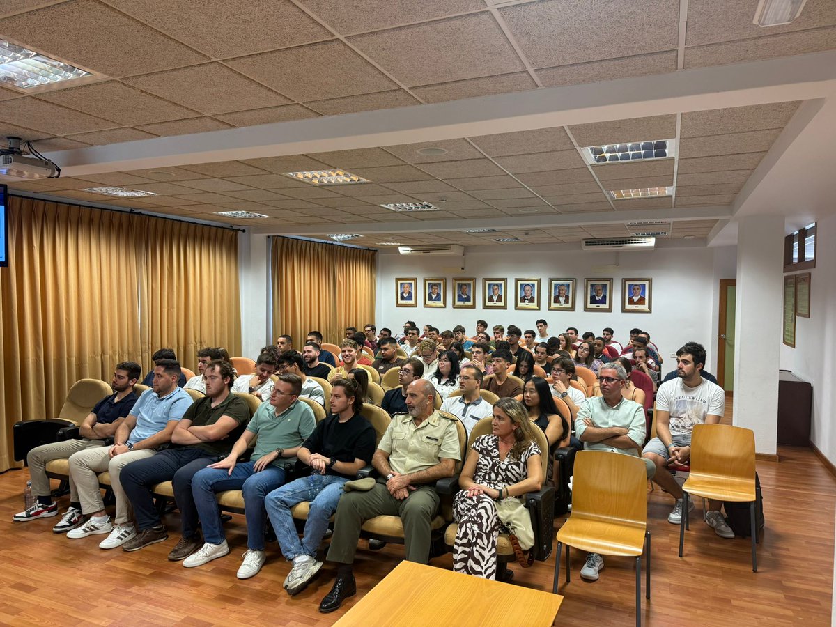 Esc. Sup. Ingeniería tweet media