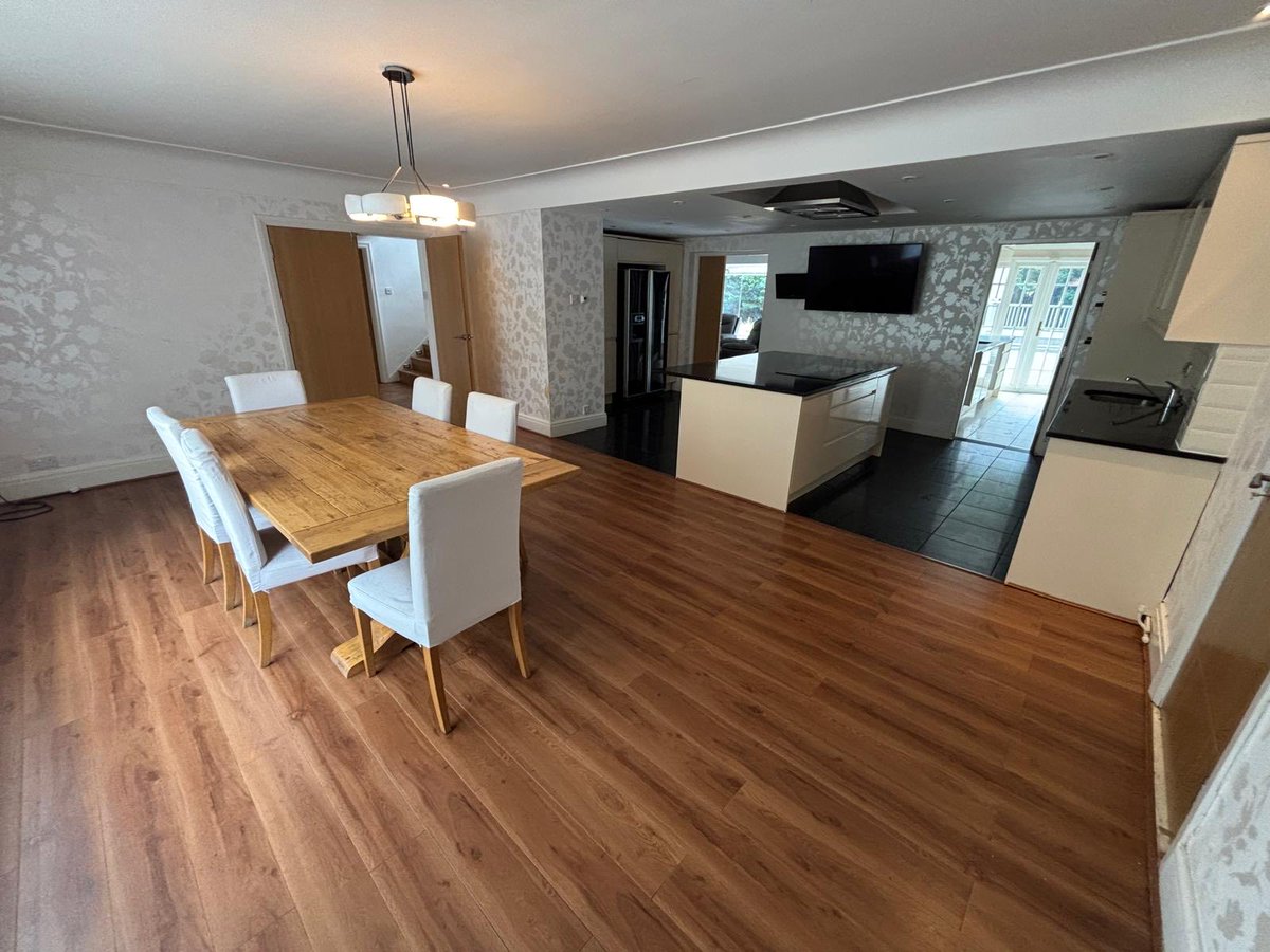 My First Home in Liverpool 🔴

After 18 years, I’ve finally cleaned up all the banking drama and the wild tenant stories that came with my very first property. The time has come to pass it on to its next lucky owner.

This house holds so many memories…it was the first place I