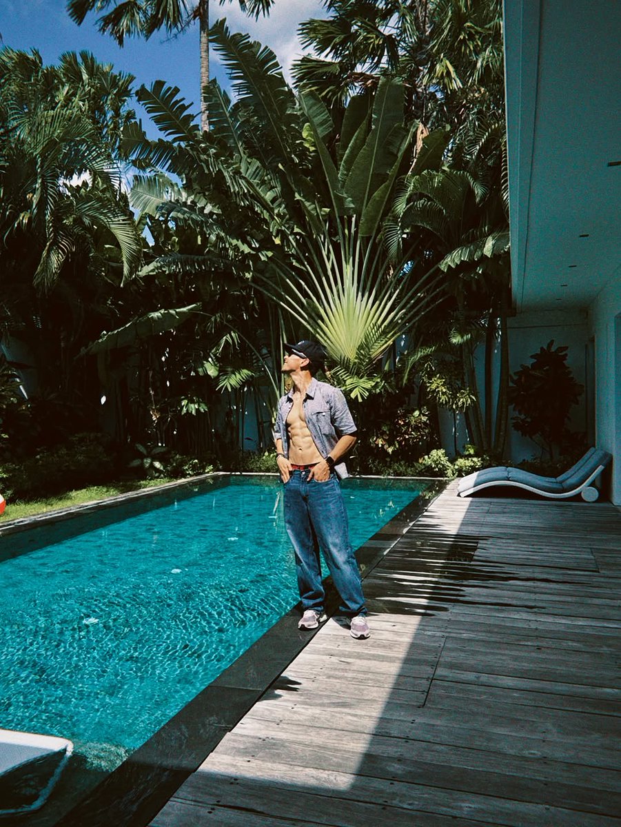 myrnanewss's tweet image. #RNANEWS #RNASELEBSTYLE Yeah time to rest! ✨by #FazziqMuqris