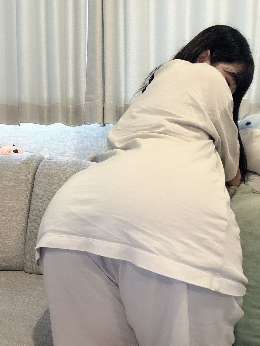 とにかく見せない鈴木🙈さんのエロ画像、2025年10月16日17時34分03秒に投稿