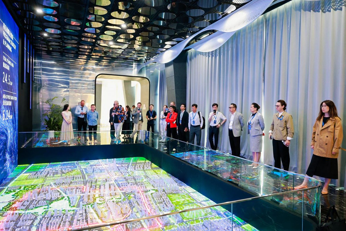 QiantangVision's tweet photo. 🏢German and Chinese industry leaders met in #Qiantang, #Hangzhou, forging a new chapter in industrial collaboration! 🔬The event featured top innovators in biotechnology and smart manufacturing, with partnerships sealed. #QiantangDevelopment https://t.co/wbw8K1rETt
