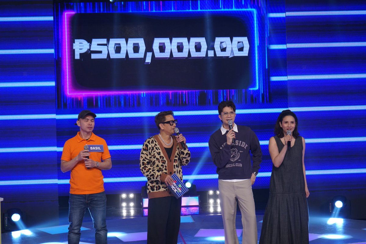 itsShowtimeNa's tweet image. Kalahating milyon ang premyo sa lunes! 😱🥳🙏
#ShowtimeSayaKaayo
WATCH #ItsShowtime LIVE:
linktr.ee/itsshowtimena