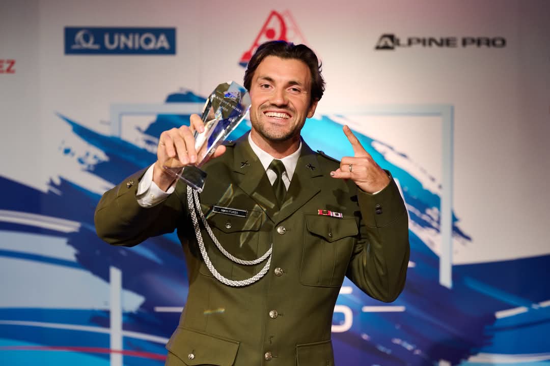 Kanoistou roku 2025 je Martin Fuksa! 🏆 Ocenění za výjimečnou sezónu si odnesl světový šampion, stříbrný medailista z ME a sběratel dalších cenných kovů 👏 Za ním skončil slalomář Jakub Krejčí 💪
Více na našem webu ascdukla.com/aktualita/kano…

📸 Kanoe.cz