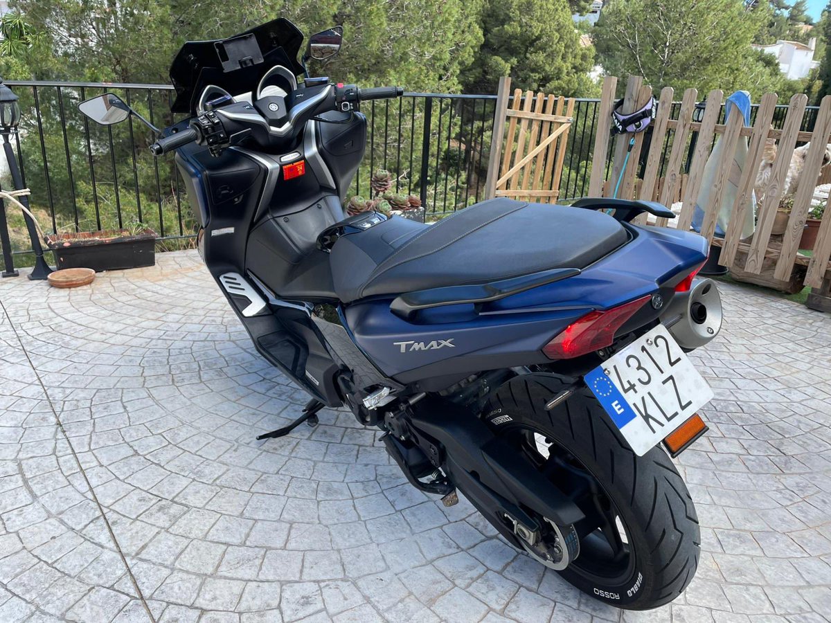 Moto robada por la zona de Capellania (Benalmádena) esta madrugada en garaje privado, os agradecería difusión.