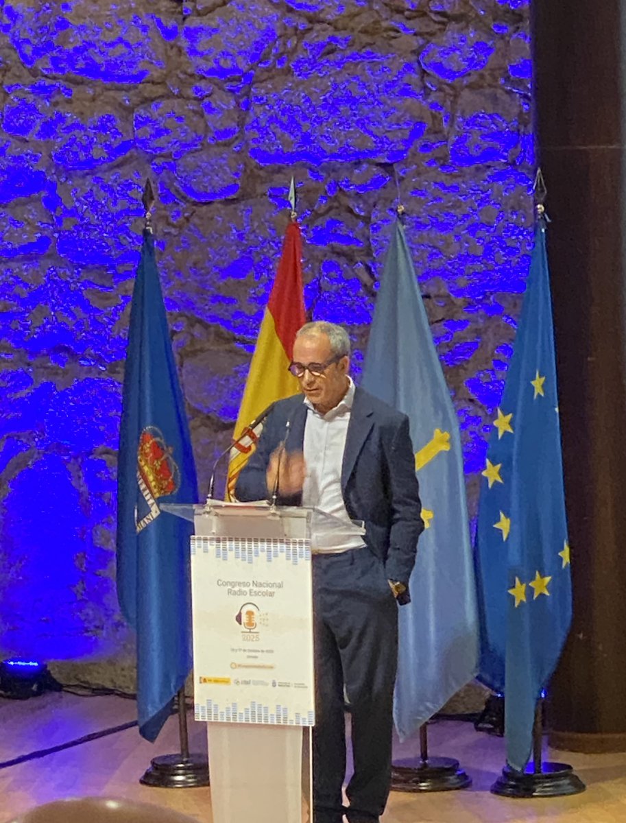 CFIE_Avila's tweet image. Hoy estamos con la Red de #formacionCyL  en el #CongresoRadioEscolar Congreso Nacional Radio Escolar  de @educaINTEF @educacyl 
 #innovaCyL