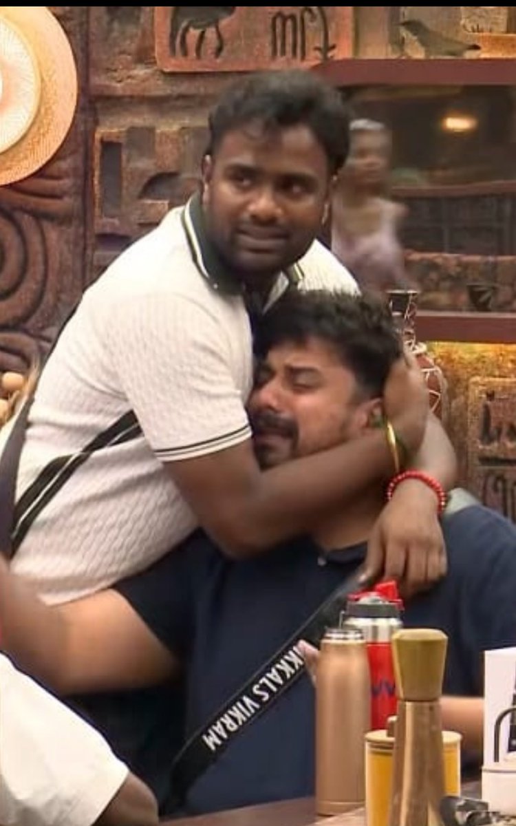 bestchannel225's tweet photo. #BiggBossTamil9
#VjTv
#News7Tamil
#AnandaVikatan
#CinemaVikatan
#KollywoodIndia
#Vinoth
#Vikkas
Enamaa kanu …
Maga nadipuda samyyyyy…
Omg so FAKE..😂😂 https://t.co/f1wZaBabCa