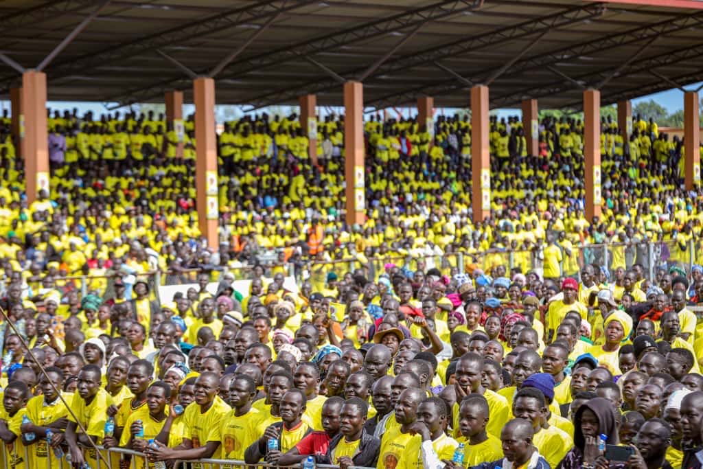 bwarumuri's tweet photo. Smiles, large numbers and yellow color are becoming inseparable in #Terego today as the @NRMOnline party chairman and next president of the republic of Uganda continue with his campaign trail Westnile.
#ProtectingTheGains
@AshilyUg @HilarysTake @Onc_nrm1 @mirama02 @TrillUganda https://t.co/3Zb4b7ArYQ
