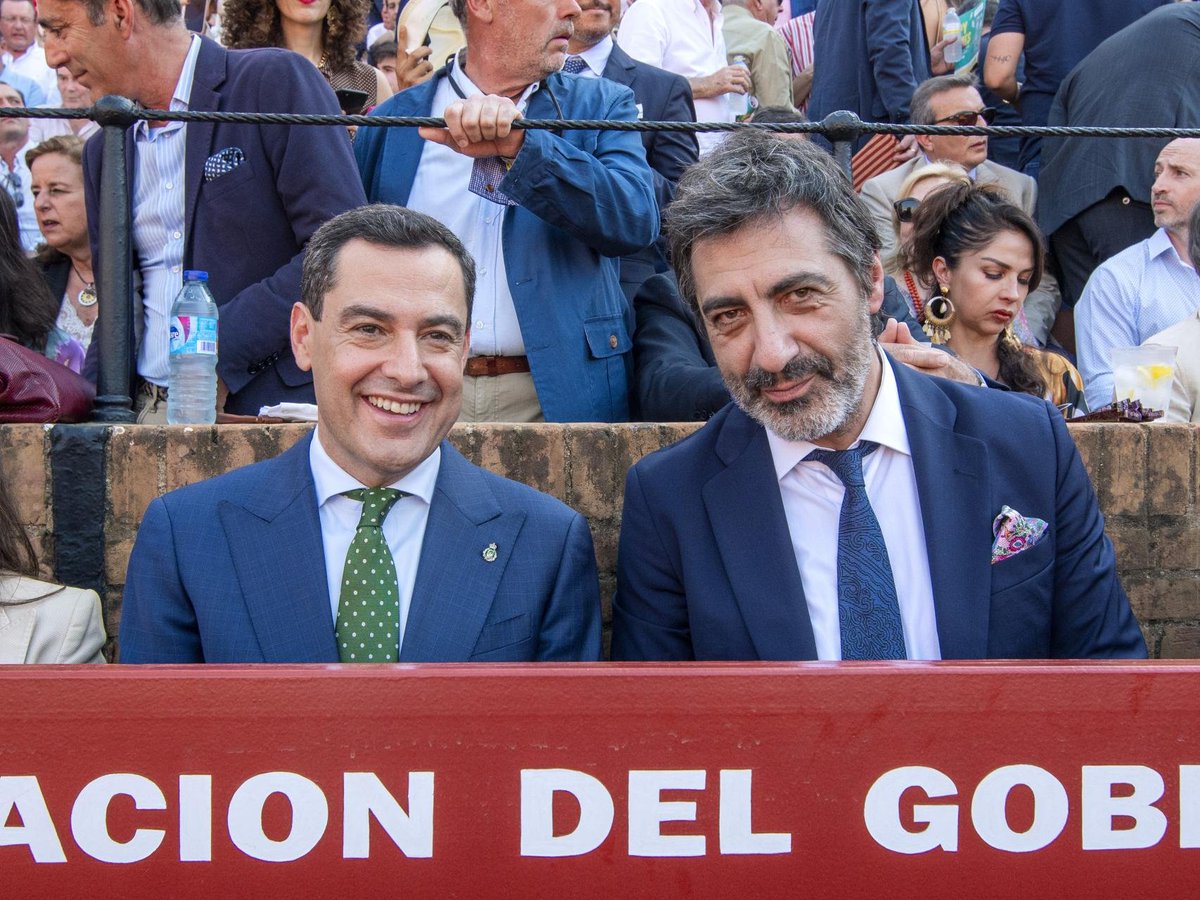 Juan del Val ha ganado el Premio Planeta.  
Y tú no puedes dedicarte a lo que te gusta porque no tienes suficiente talento.   

Le llaman Meritocracia.