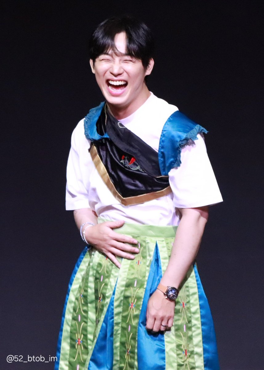 🤣🤣🤣
#LIMHYUNSIK #임현식 #BTOB #비투비
<a href="/BTOB_IMHYUNSIK/">임현식</a>