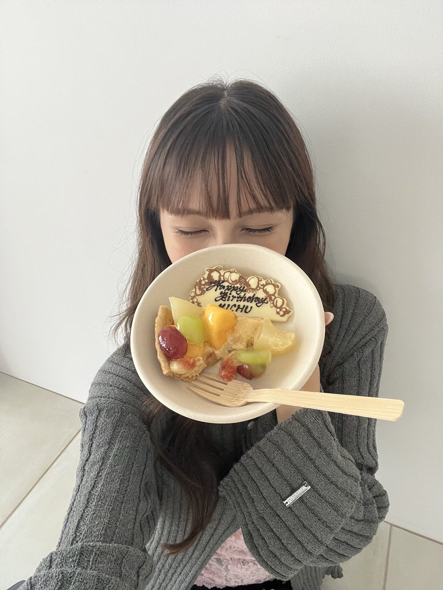 あたし嬉しそうでなにより🥧🍊
