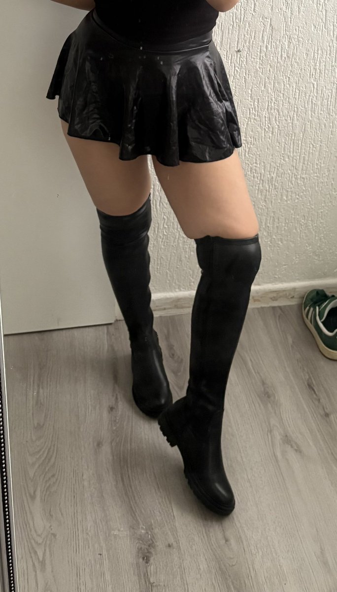 Guten Morgen Stiefelfotzen 👢🤭💁🏽‍♀️