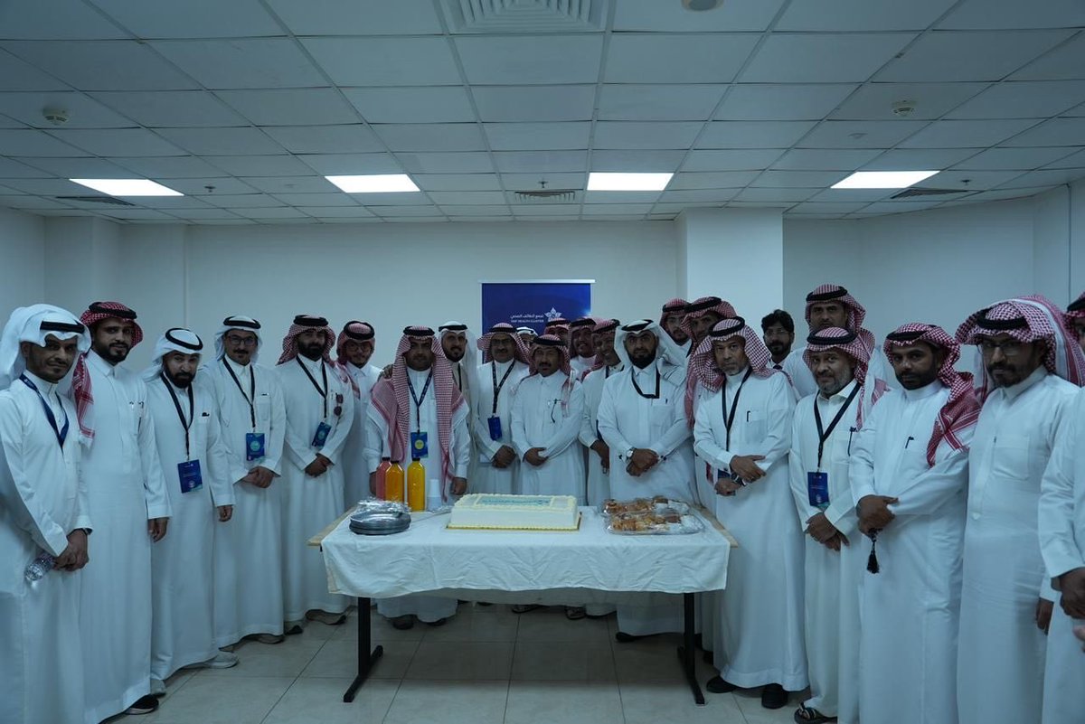 Swfahad50's tweet image. الحمد لله على التمام
تم اختتام برنامج “الممارسة الإكلينيكية المتقدمة للأخصائيين الاجتماعيين”
بتجمع الطائف الصحي ممثلًا في مسار الخدمة الاجتماعية الطبية
بالشراكة مع الشؤون الأكاديمية للتدريب والأبحاث بالتجمع
وشركة آفاق للتدريب الصحي
رحلة علمية رائدة مع كوكبة رائعة من المتدربين…