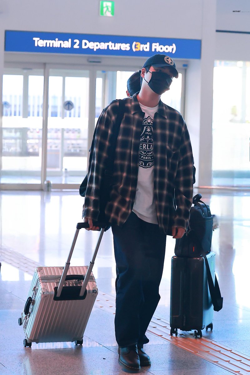 from_4k's tweet photo. 251016 ICN ✈️
#데이식스 #DAY6 #YoungK #영케이 https://t.co/0FIEJO1C7s