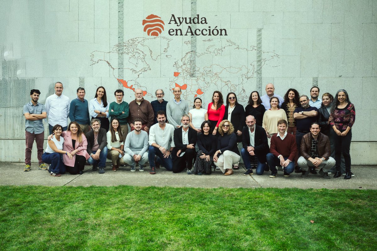 Juntos construimos futuro 🤝 

Esta semana, los directorxs de todos los países donde actuamos se han reunido para compartir aprendizajes, alinear esfuerzos y diseñar la estrategia de intervención para los próximos años🌍