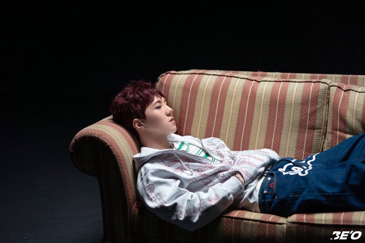 [#비오] 📸

BE'O DS ‘ICONIC (Feat. 창모 (CHANGMO))’ 자켓 &amp; MV 촬영 현장 비하인드

🔗 cafe.daum.net/BEOCafe/ZS5Z/24

#BEO
#ICONIC