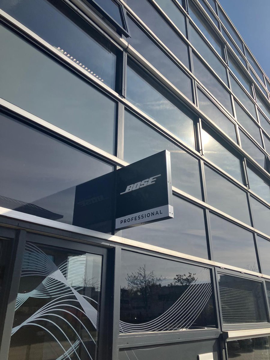 BosePro's tweet image. 🎓 We hosted an in-depth #training at #BoseProfessional HQ with guests from Switzerland, France & Côte d'Ivoire!
Two days of pro audio deep-dives, demos & hands-on learning. Huge thanks to all who joined—your energy made it special.
Looking forward to the next one! #ProAudio