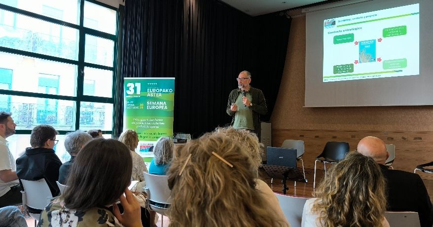 🗣️ En nuestra jornada sobre ética, innovación social y buenas prácticas, <a href="/BizkaiaSocial/">BizkaiaSocial</a> pone en valor nuestro modelo de gestión, y hablamos de nuestro grupo de reflexión ética, de nuestra apuesta por la innovación para avanzar y de nuestro Gorabiltegi.
#SemanaEuropea25
@Euskalit