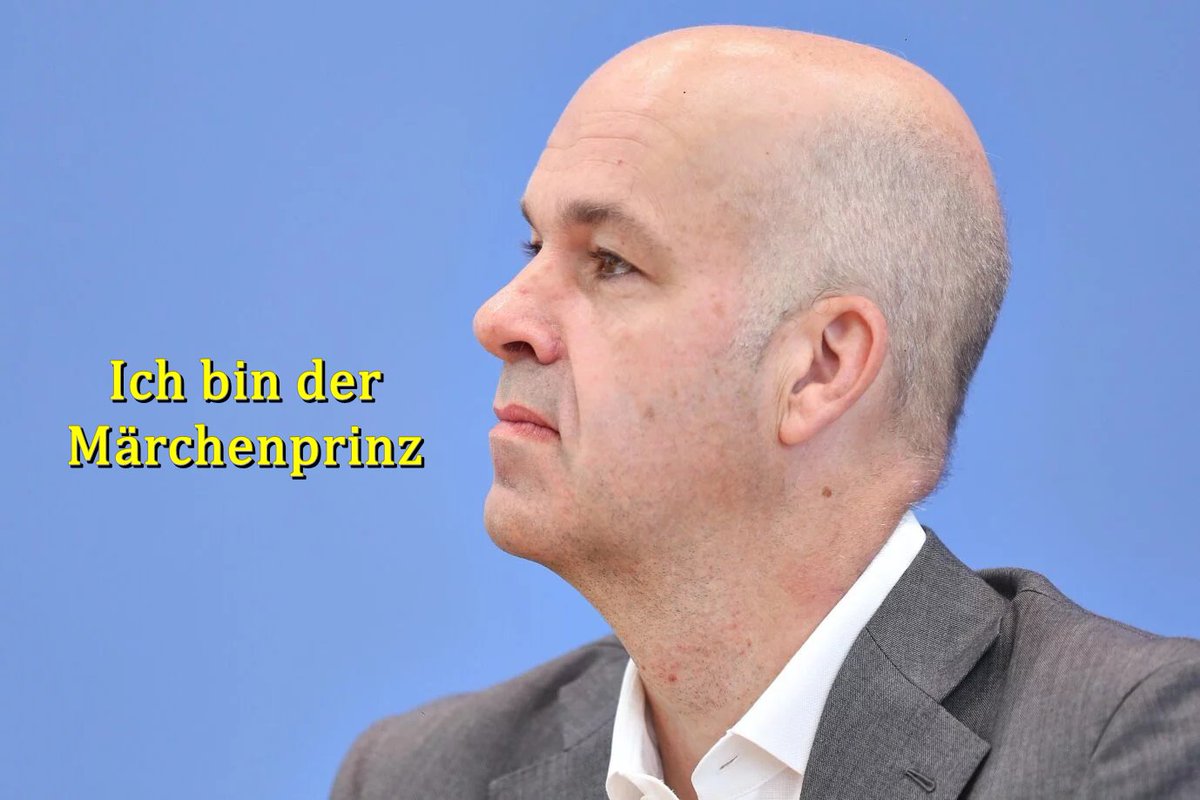 Der Plagiatsjäger Stefan Weber nimmt den <a href="/DIW_Berlin/">DIW Berlin</a>-Chef ins Visier: <a href="/MFratzscher/">Marcel Fratzscher</a> weigert sich, seine Dissertation offenzulegen. Fratzschers Büro verwickelt sich gegenüber der JF in Widersprüche. Und Weber äußert einen schlimmen Verdacht.