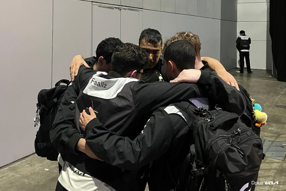 Dplus Kia_R6 tweet media