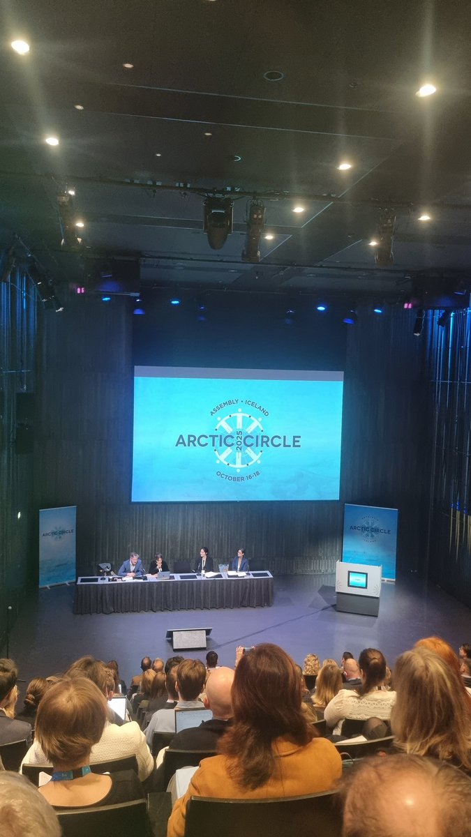 OArtico's tweet image. Si parte! Siamo a Reykjavik per #ArcticCircleAssembly, il più importante forum di discussione sul Grande Nord. Scopri di più 👉 osservatorioartico.it/arctic-circle-…

#ACA2025