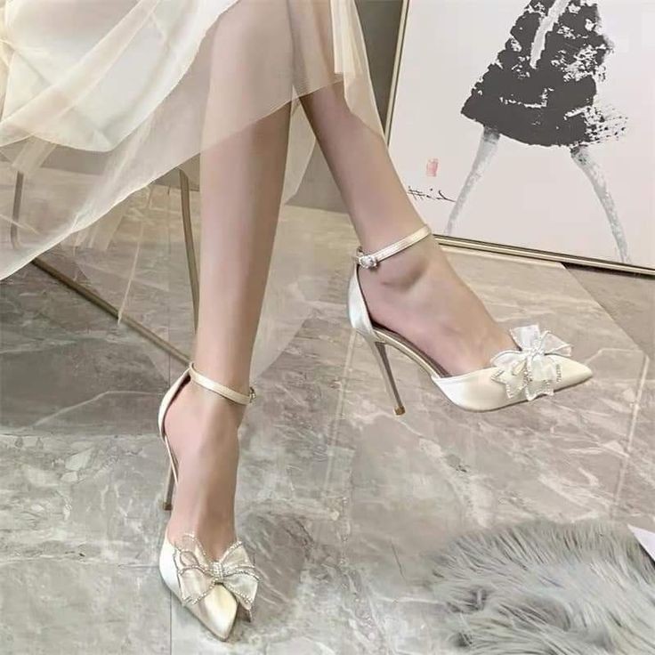 الكعب من ليفيل شوز يجننن مررره أنييق وفخم حبيييته 🤍🤍✔️

كود خصىم ليفيل شوز ✔️ LV52