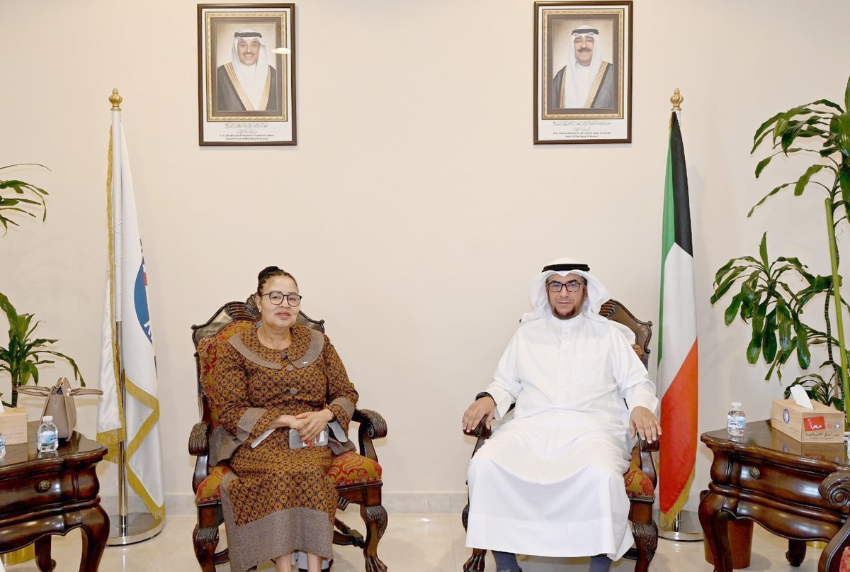kuna_en's tweet image. #Lesotho envoy hails #Kuwait's humanitarian role, describing it as a model that reflects the country's distinguished &amp;amp; compassionate global standing, while visiting the Kuwait Red Crescent Society

kuna.net.kw/ArticleDetails…

#KUNA