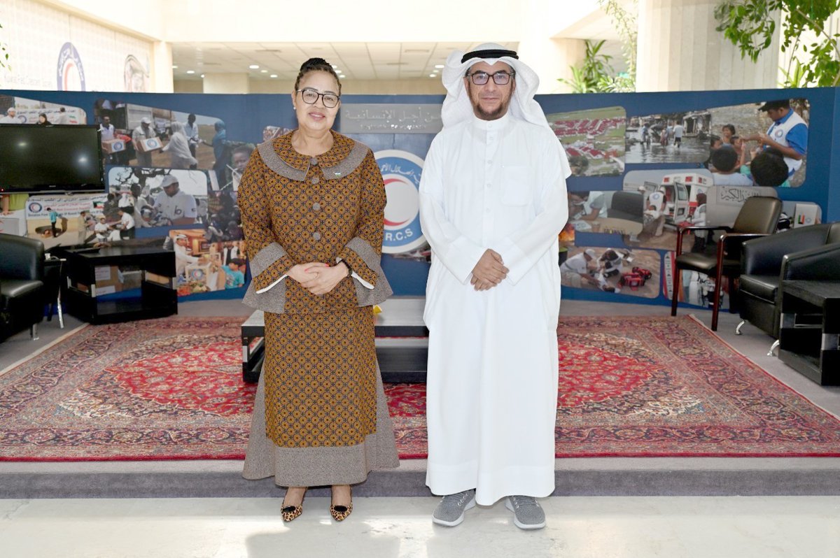 kuna_en's tweet image. #Lesotho envoy hails #Kuwait's humanitarian role, describing it as a model that reflects the country's distinguished &amp;amp; compassionate global standing, while visiting the Kuwait Red Crescent Society

kuna.net.kw/ArticleDetails…

#KUNA