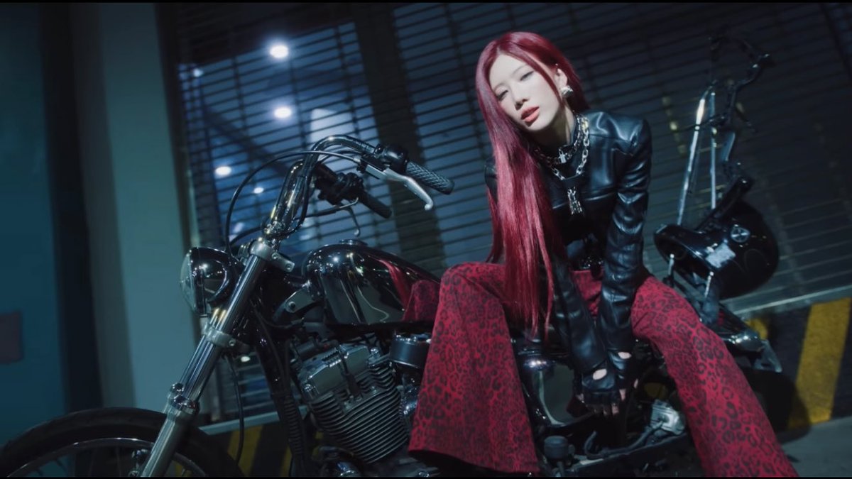 ot12loops's tweet image. save us biker kim lip…. please save us…