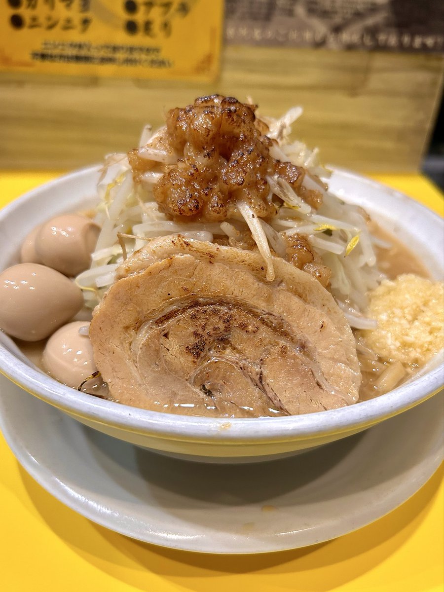 sTTeqwLErdRvFg5's tweet image. 2025.10.16 東本願寺前 濃厚ラーメン天二郎