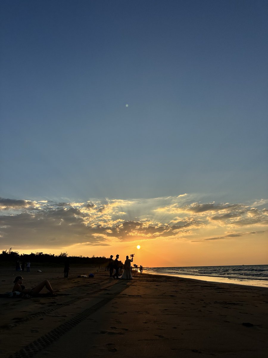 HME2002's tweet image. 今天的日落也太好看了吧 #台北 #淡水 #沙崙