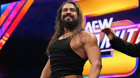 catchdetrucs's tweet photo. 🚨🚨MERCATO🚨🚨

Andrade déjà rappelé par Triple H !!!

Il lui aurait dit : « tfq demain soir bb ? » 

(🗞️Les pavés de Johan CVR) https://t.co/4ltqMx0c7k